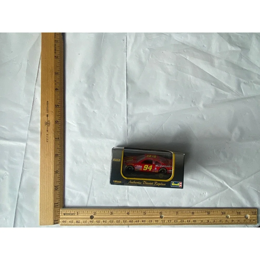 Revell 1 64 Scale NASCAR Diecast Replica‎ Rusty Wallace McDonalds Racing Car 94